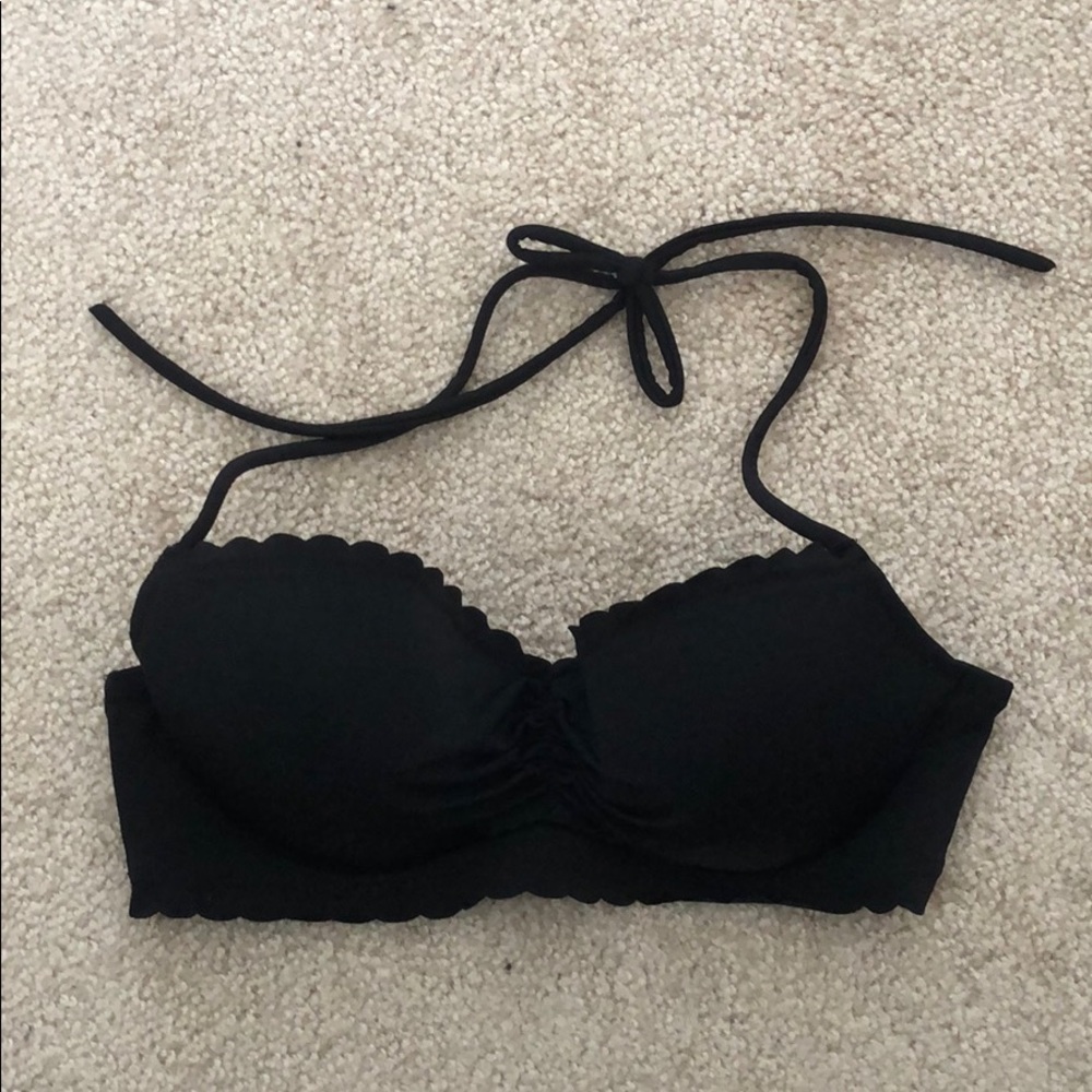 Victoria’s Secret Bikini Top Black Scallops 32C